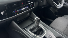 Nissan Qashqai 1.3 DiG-T MH N-Connecta 5dr Petrol Hatchback